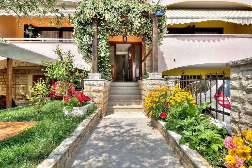 Apartment Roko Umag Eksteriør bilde