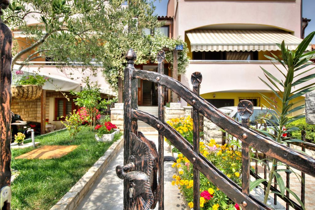 Apartment Roko Umag Eksteriør bilde