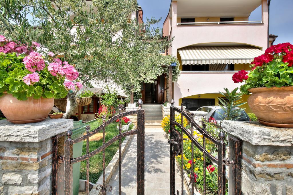 Apartment Roko Umag Eksteriør bilde